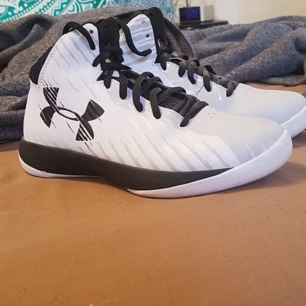 basketball shoes
